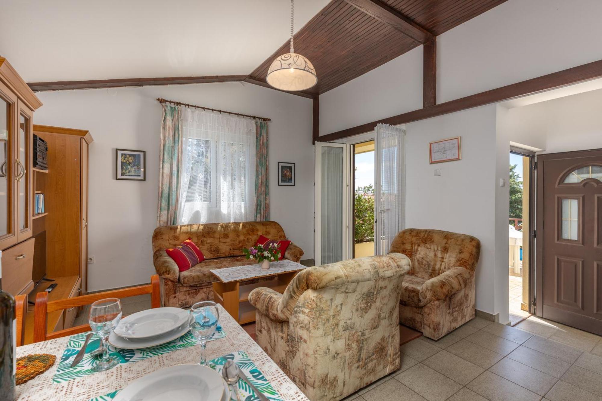 קרלובג Beachfront House Nada - Happy Rentals מראה חיצוני תמונה